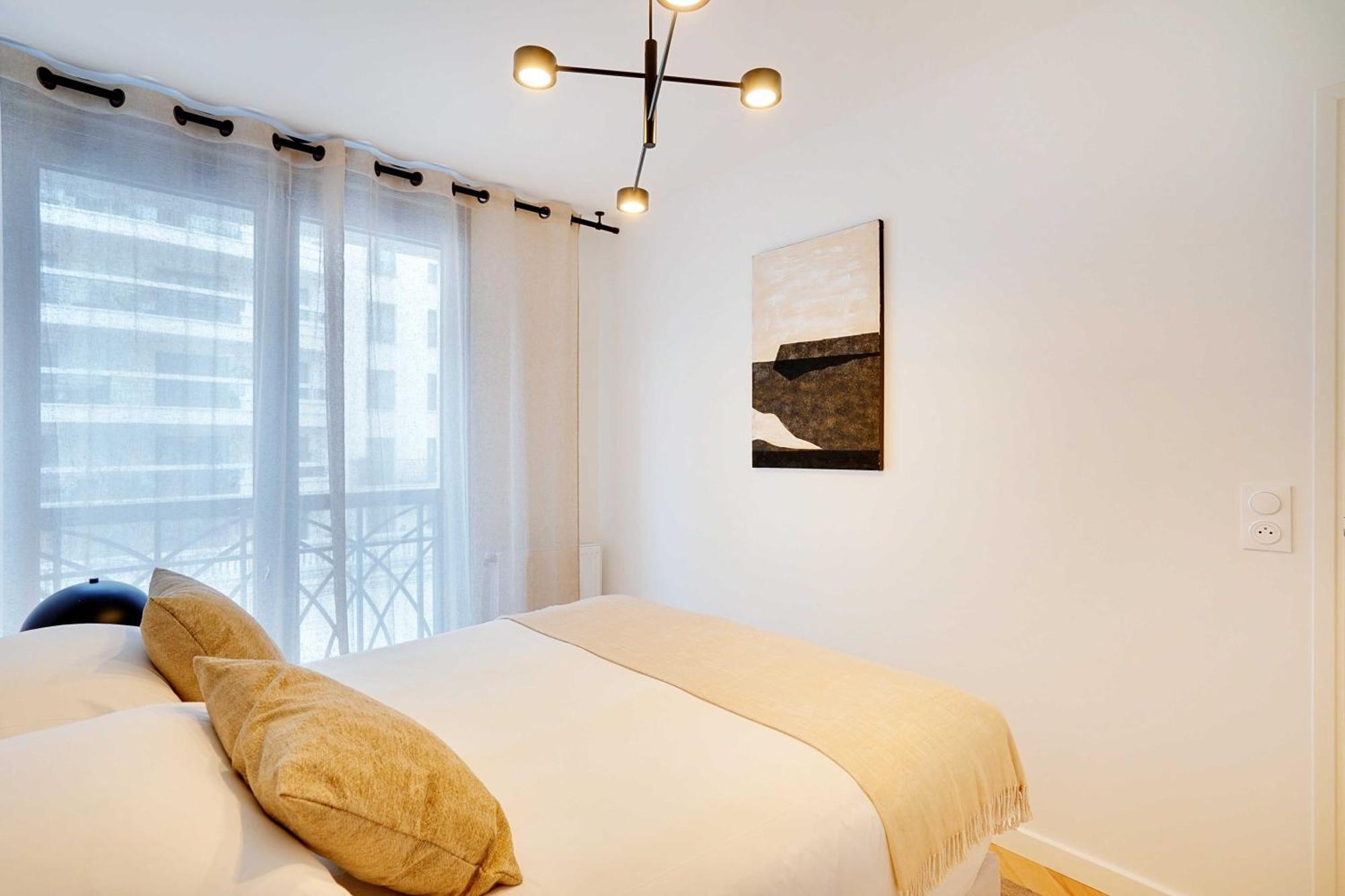 Raffinement Et Confort Dans Cette Residence A Levallois-Perret Zewnętrze zdjęcie