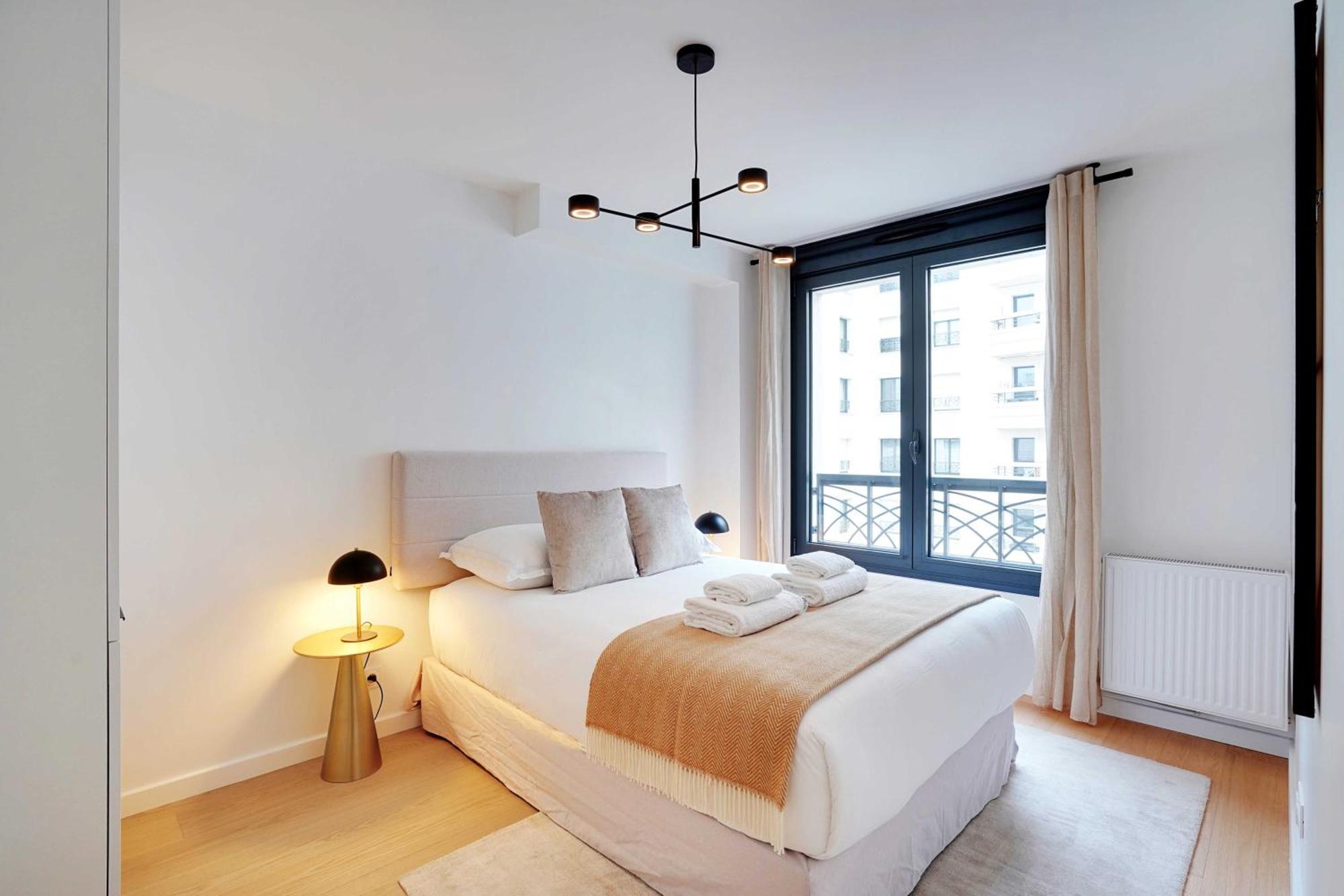 Raffinement Et Confort Dans Cette Residence A Levallois-Perret Zewnętrze zdjęcie